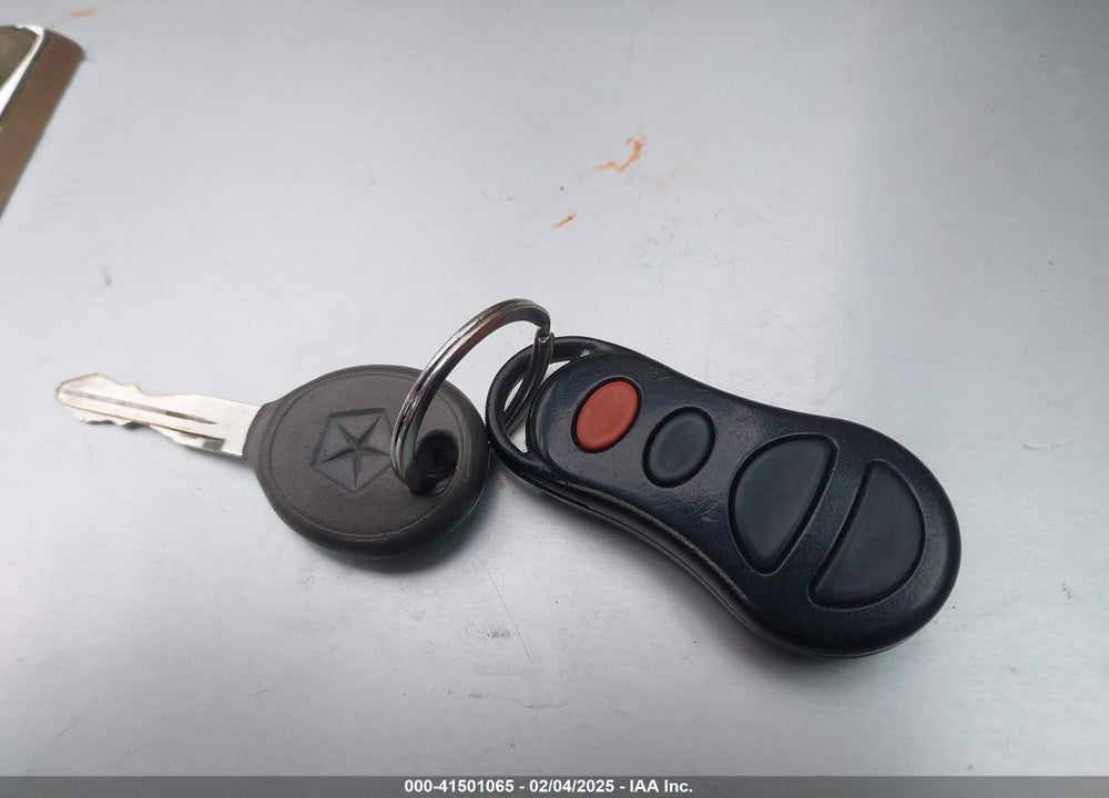 1999 CHRYSLER LHS VIN: 2C3HC56G3XH589874