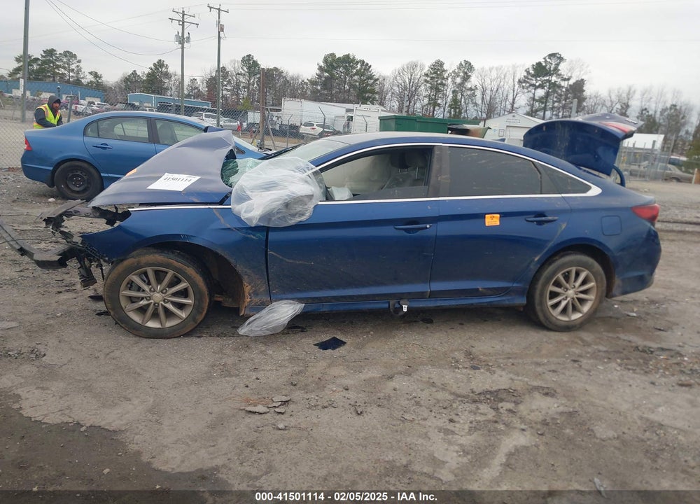 2018 HYUNDAI SONATA VIN: 5NPE24AF2JH695998