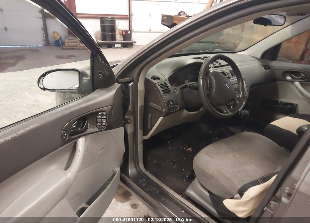 2007 FORD FOCUS S/SE/SES VIN: 1FAHP37N47W223849