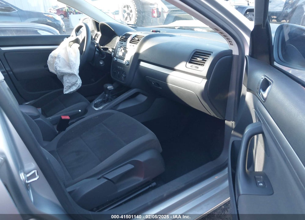 2008 VOLKSWAGEN JETTA S VIN: 3VWJZ71K98M158636