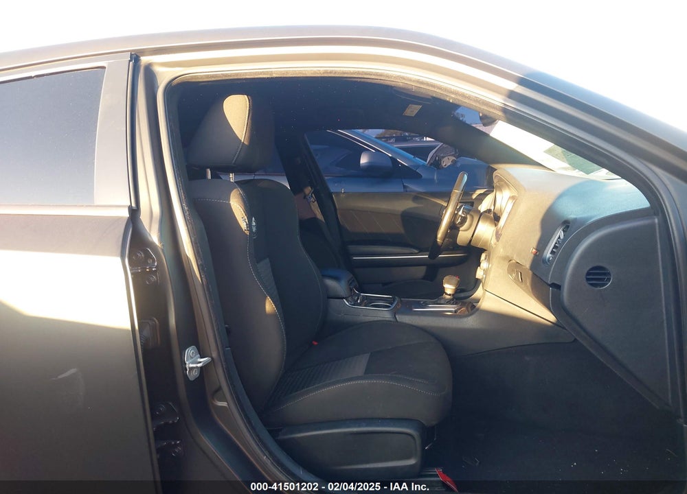 2020 DODGE CHARGER VIN: 2C3CDXGJXLH121938
