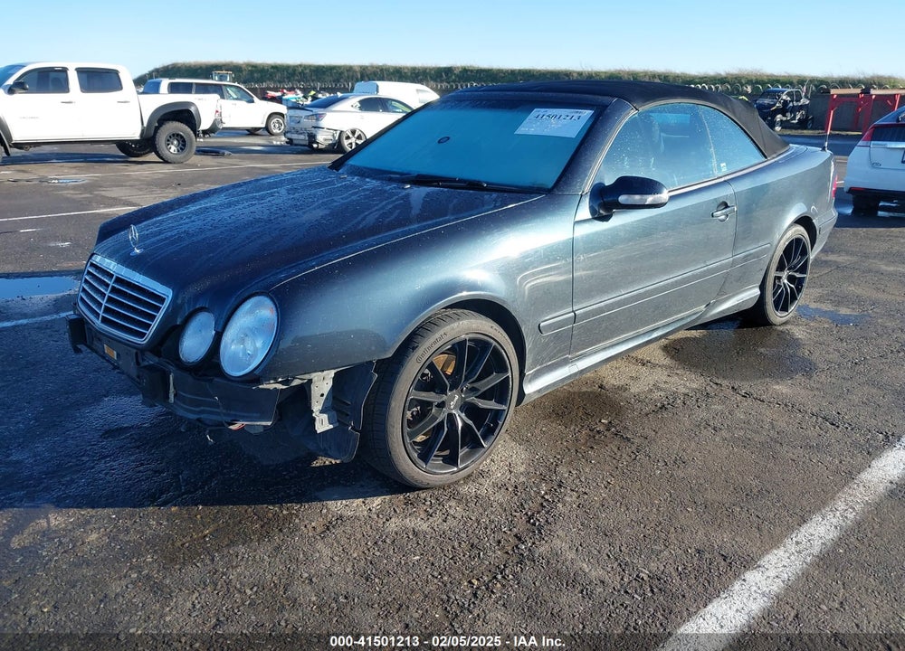 2000 MERCEDES-BENZ CLK 430 VIN: WDBLK70G0YT032551