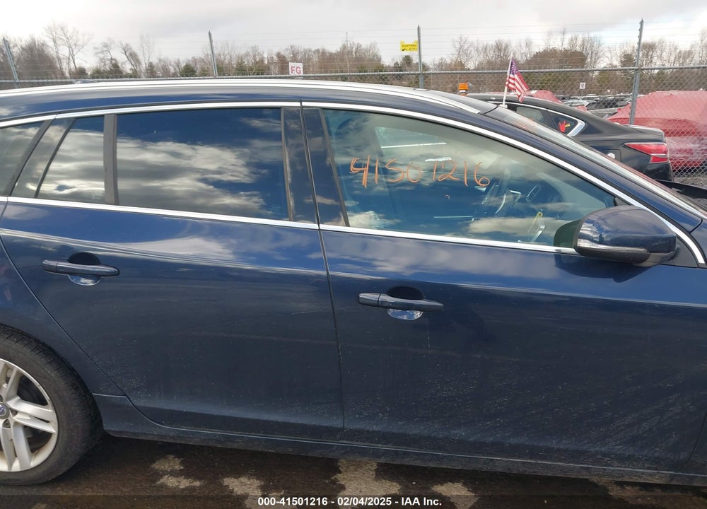 2015 VOLVO V60 T5 PREMIER VIN: YV140MEK0F1250032