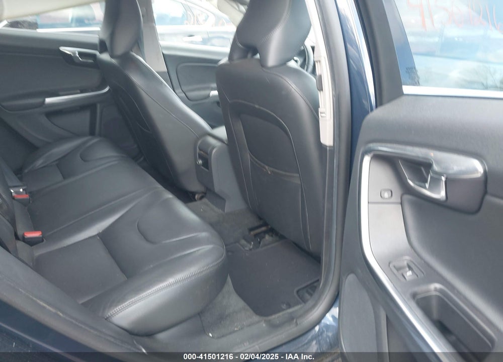 2015 VOLVO V60 T5 PREMIER VIN: YV140MEK0F1250032
