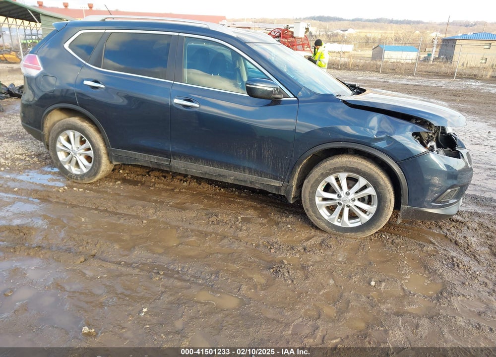 2015 NISSAN ROGUE SV VIN: 5N1AT2MV8FC820570