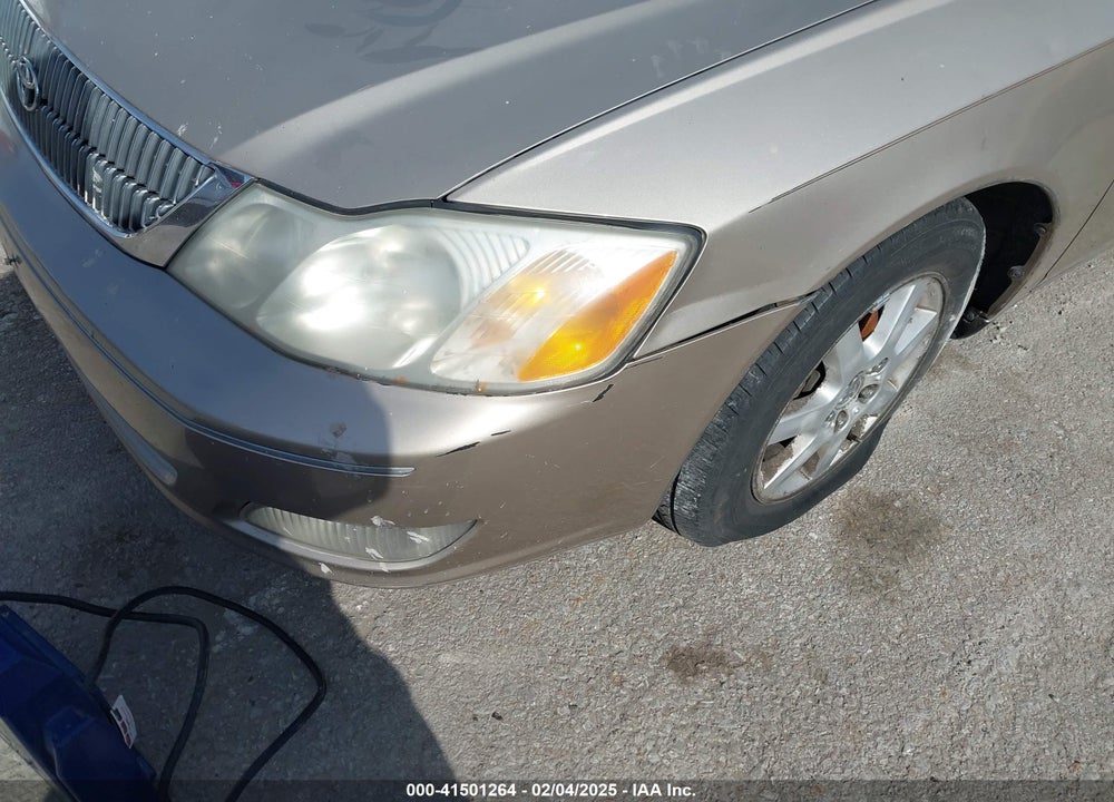 2000 TOYOTA AVALON XLS VIN: 4T1BF28B0YU088671