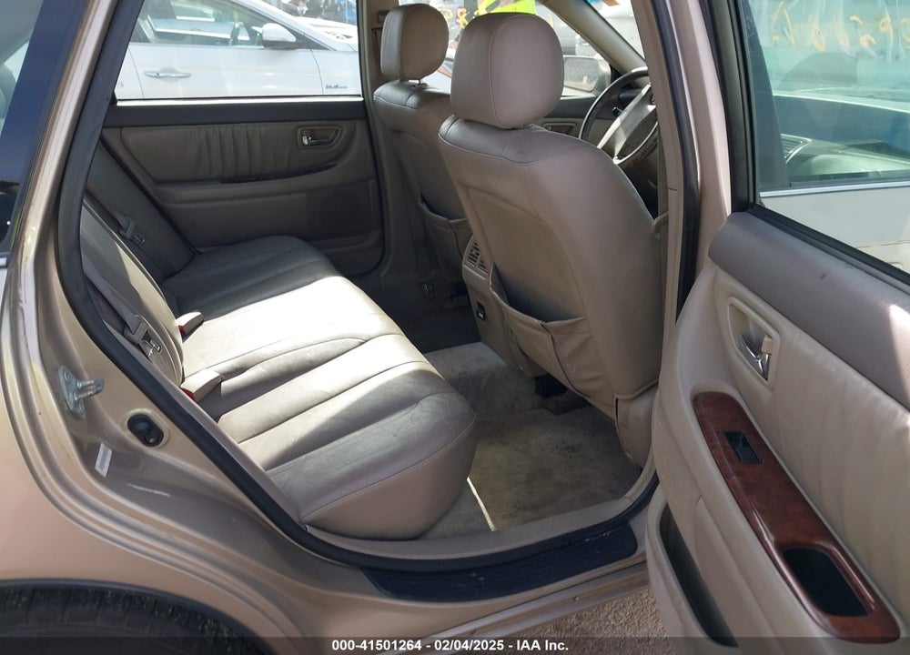 2000 TOYOTA AVALON XLS VIN: 4T1BF28B0YU088671