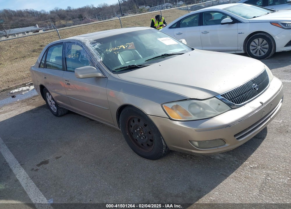 2000 TOYOTA AVALON XLS VIN: 4T1BF28B0YU088671