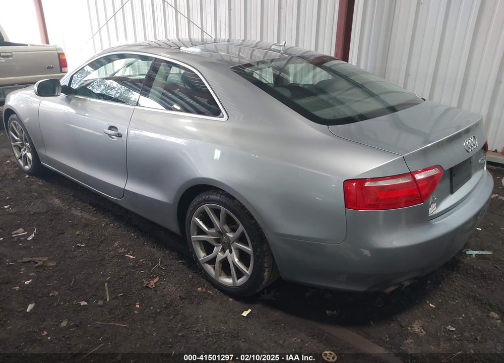 2011 AUDI A5 VIN: WAUCFAFR4BA081537