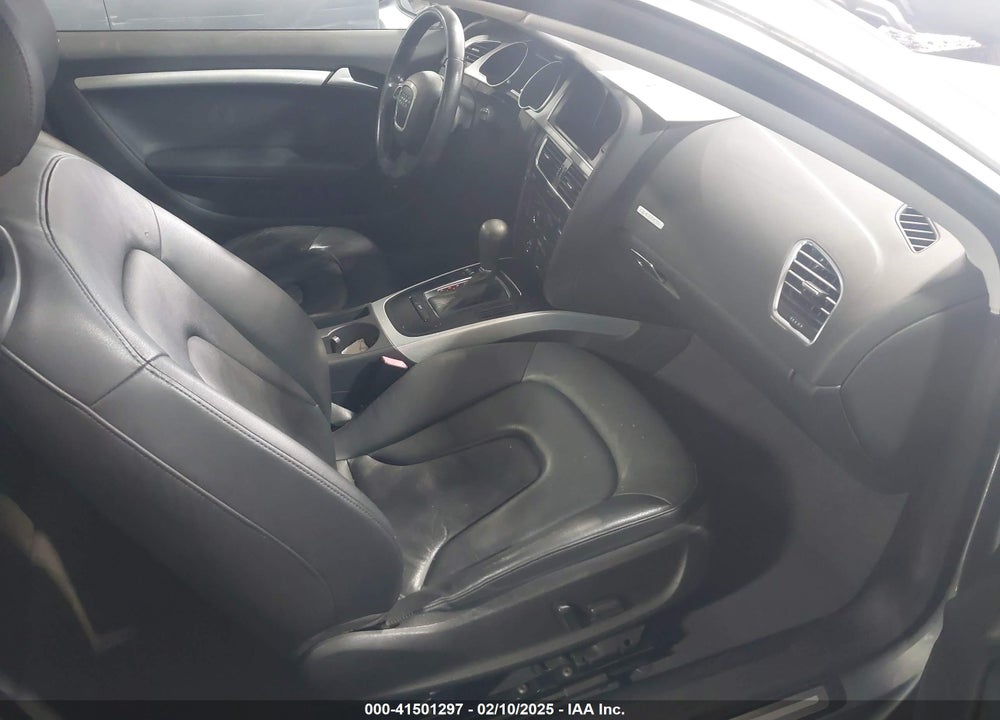 2011 AUDI A5 VIN: WAUCFAFR4BA081537