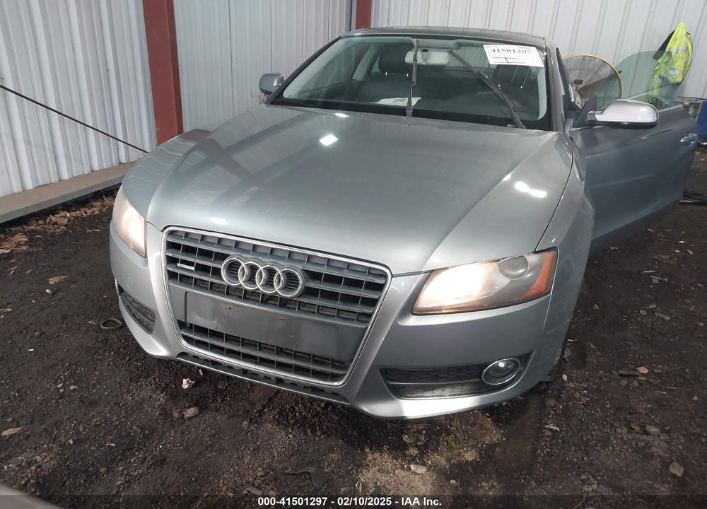 2011 AUDI A5 VIN: WAUCFAFR4BA081537
