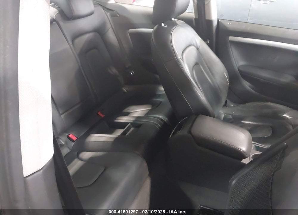 2011 AUDI A5 VIN: WAUCFAFR4BA081537