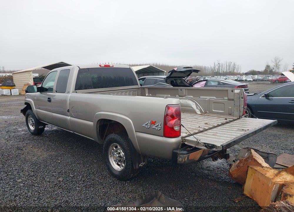 2003 CHEVROLET SILVERADO 2500HD LS VIN: 1GCHK29123E292682