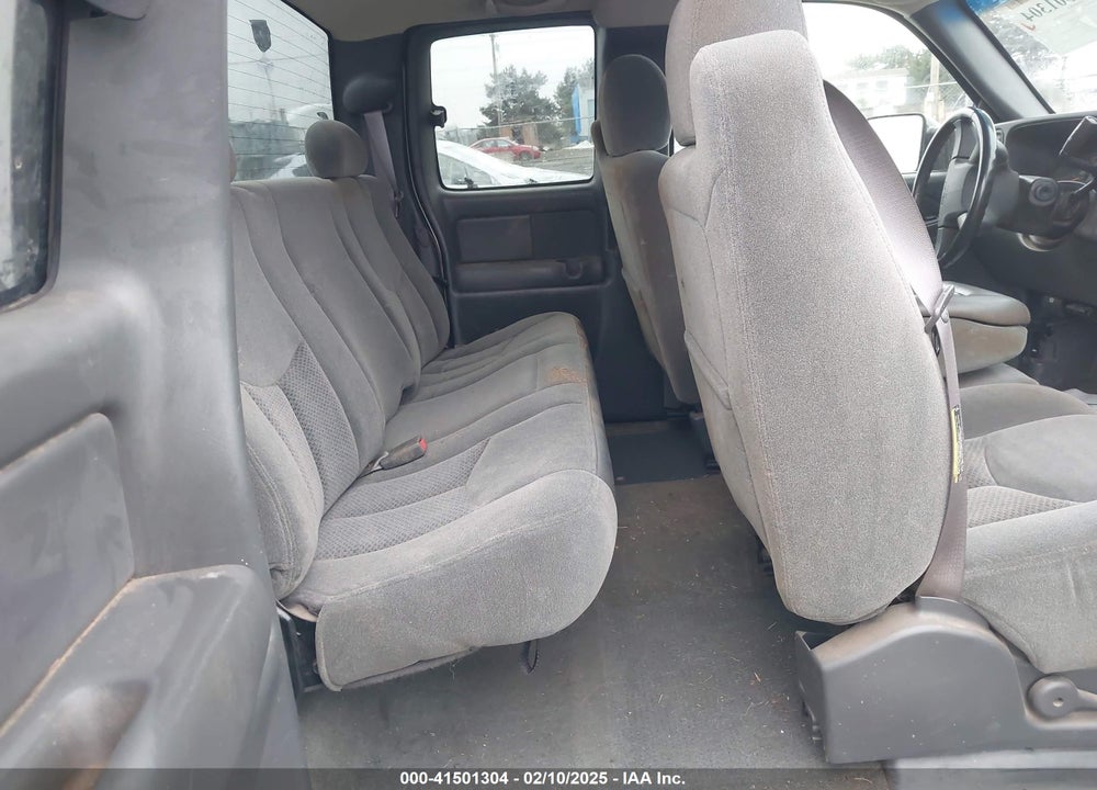 2003 CHEVROLET SILVERADO 2500HD LS VIN: 1GCHK29123E292682