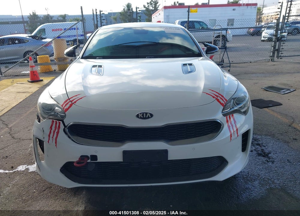 2018 KIA STINGER VIN: KNAE15LA8J6033876