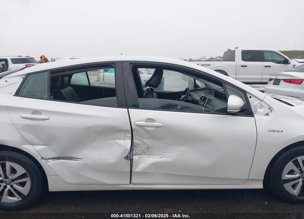 2016 TOYOTA PRIUS VIN: JTDKARFU4G3025447