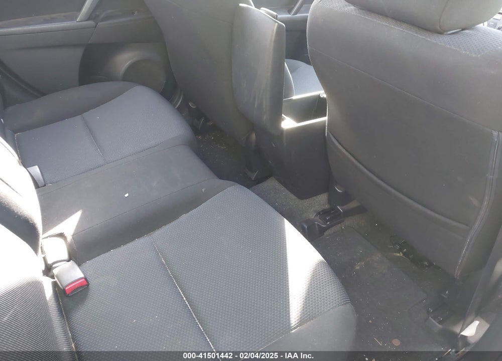 2011 MAZDA MAZDA3 VIN: JM1BL1VG6B1442807