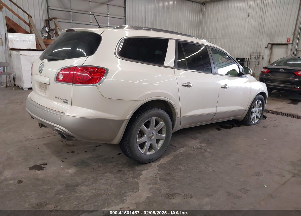 2008 BUICK ENCLAVE CXL VIN: 5GAEV23788J198250