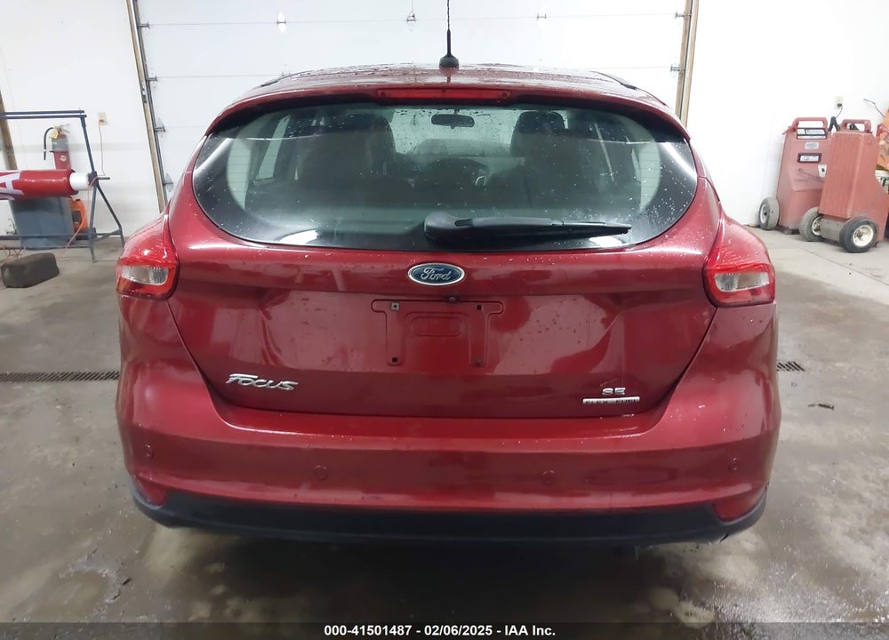 2016 FORD FOCUS VIN: 1FADP3K22GL394225