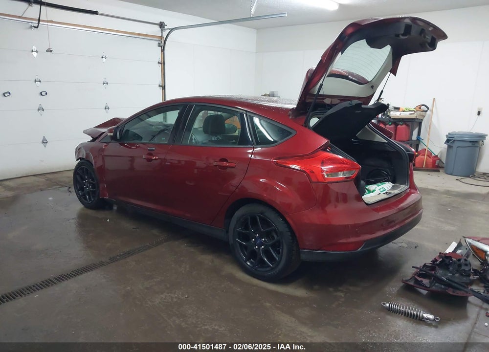2016 FORD FOCUS VIN: 1FADP3K22GL394225