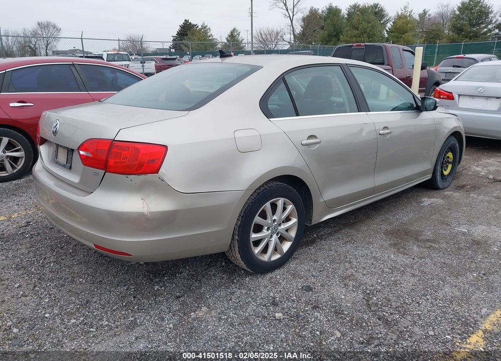 2014 VOLKSWAGEN JETTA VIN: 3VWB07AJ3EM204625