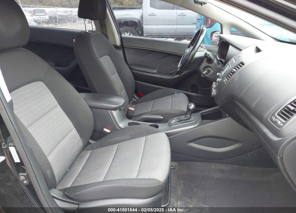 2015 KIA FORTE EX VIN: KNAFX4A84F5391115