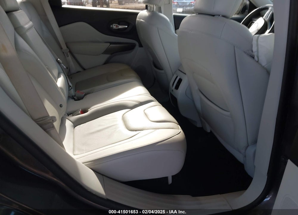 2019 JEEP CHEROKEE VIN: 1C4PJMDX3KD132966