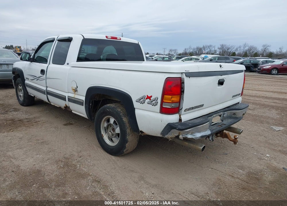 1999 CHEVROLET SILVERADO 1500 LS VIN: 2GCEK19T4X1140103