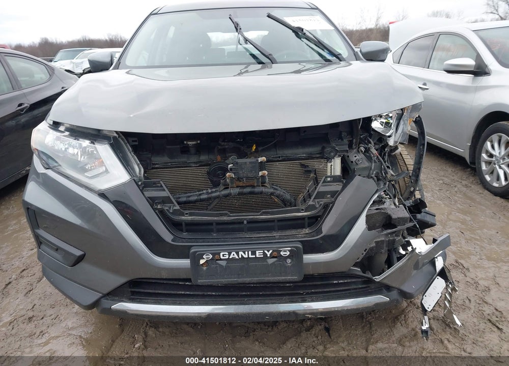 2018 NISSAN ROGUE S VIN: JN8AT2MV0JW328017