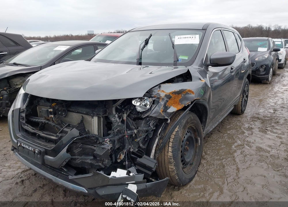 2018 NISSAN ROGUE S VIN: JN8AT2MV0JW328017