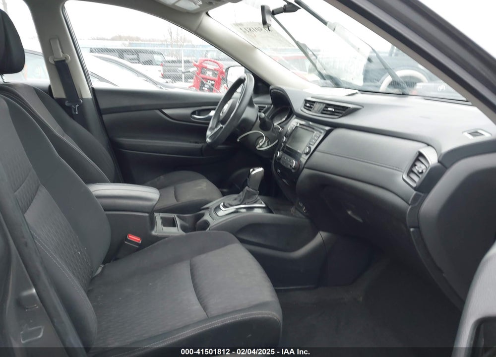 2018 NISSAN ROGUE S VIN: JN8AT2MV0JW328017