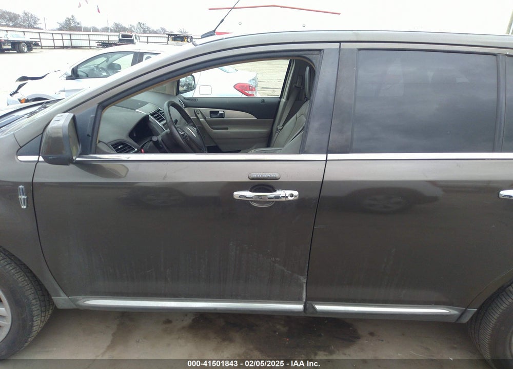 2011 LINCOLN MKX VIN: 2LMDJ6JK2BBJ10602