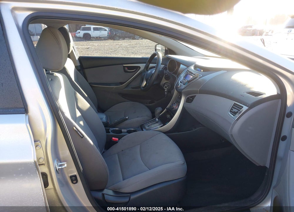 2013 HYUNDAI ELANTRA VIN: KMHDH4AE2DU621049