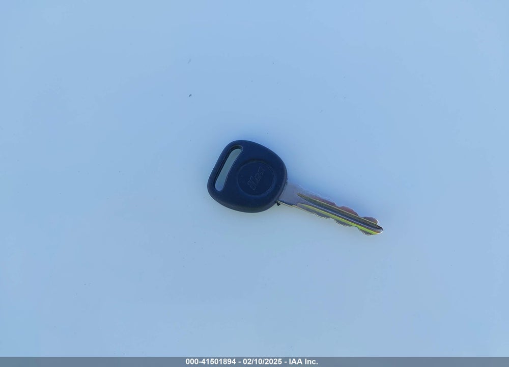 2009 CHEVROLET COBALT VIN: 1G1AT58H697265005