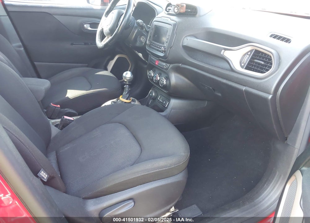 2016 JEEP RENEGADE VIN: ZACCJBBW9GPD18369