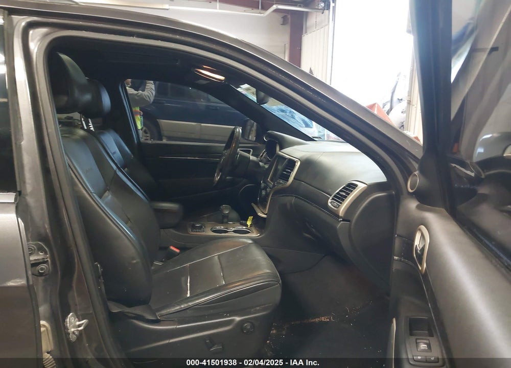 2014 JEEP GRAND CHEROKEE SUMMIT VIN: 1C4RJFJM1EC393067