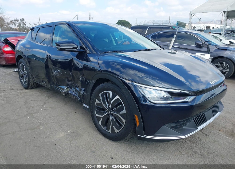 2024 KIA EV6 LIGHT VIN: KNDC34LB8R5210838
