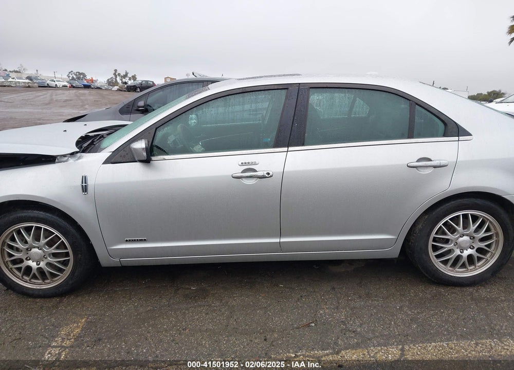 2011 LINCOLN MKZ HYBRID VIN: 3LNDL2L37BR767644