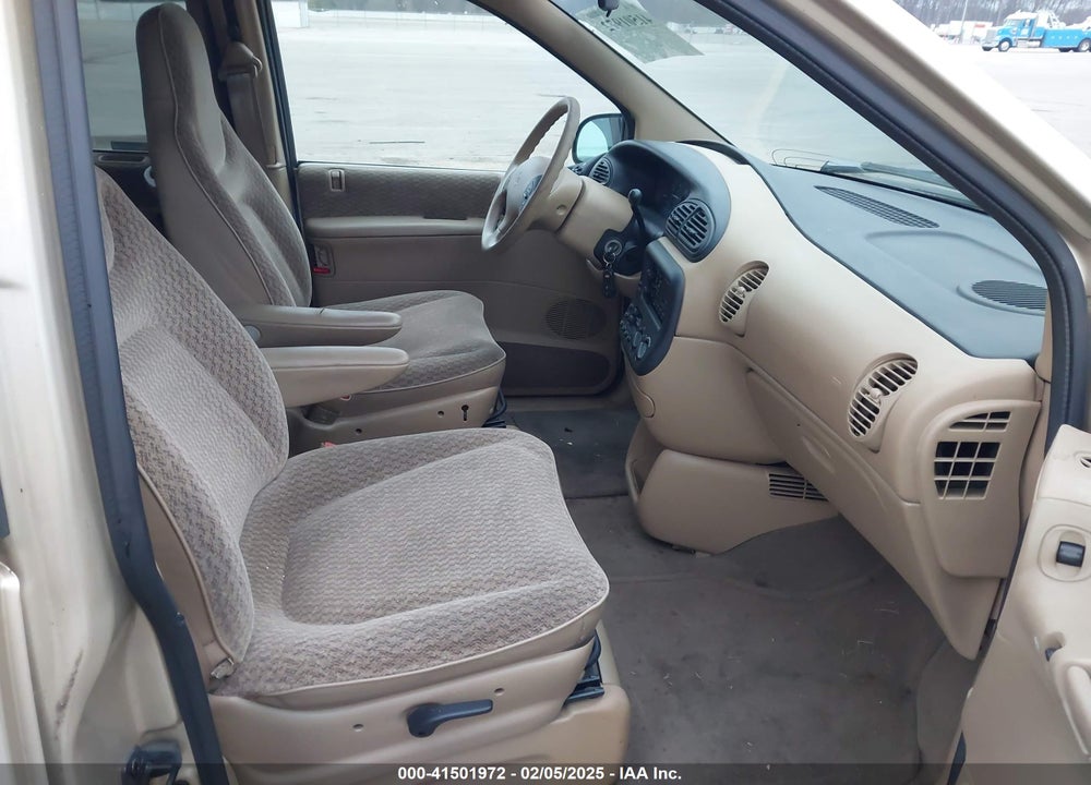 1999 DODGE GRAND CARAVAN SE VIN: 1B4GP44G8XB880093