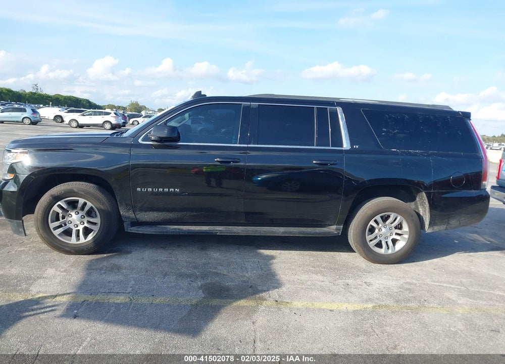 2018 CHEVROLET SUBURBAN LT VIN: 1GNSCHKC7JR111560