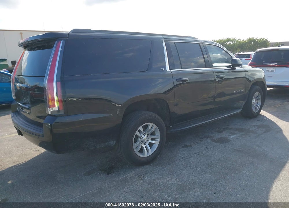 2018 CHEVROLET SUBURBAN LT VIN: 1GNSCHKC7JR111560
