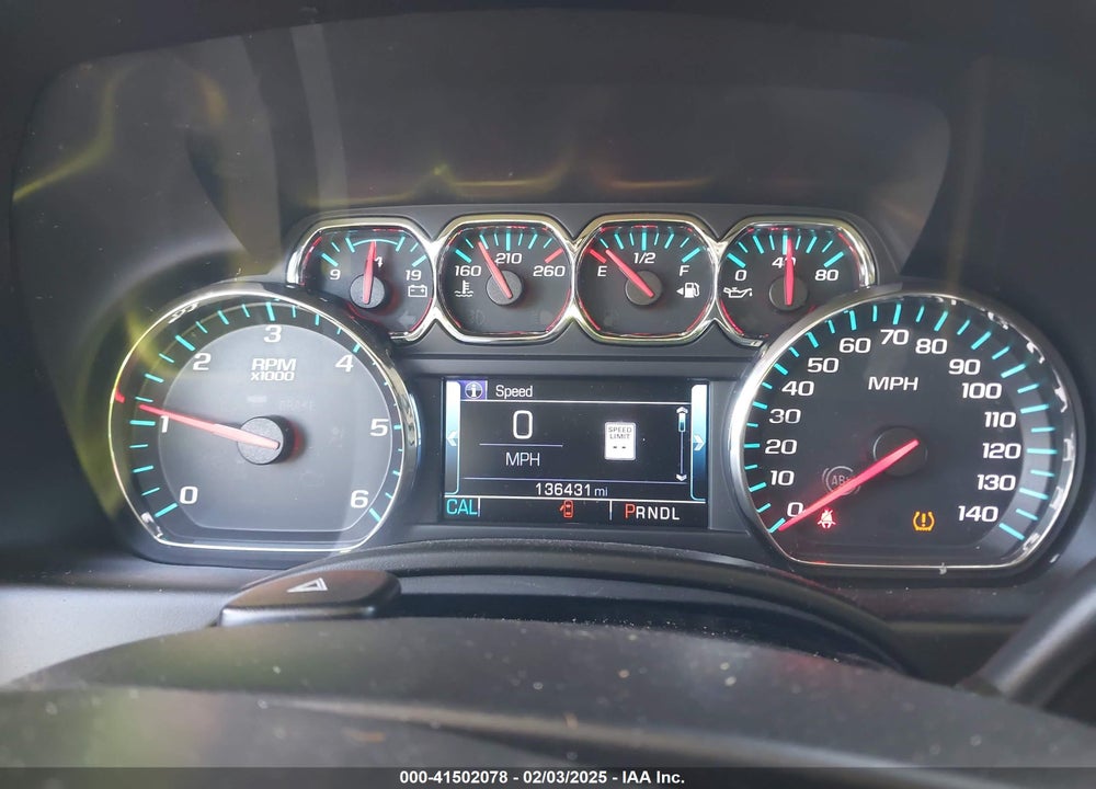 2018 CHEVROLET SUBURBAN LT VIN: 1GNSCHKC7JR111560