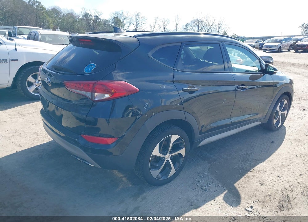 2018 HYUNDAI TUCSON VALUE VIN: KM8J33A24JU767790