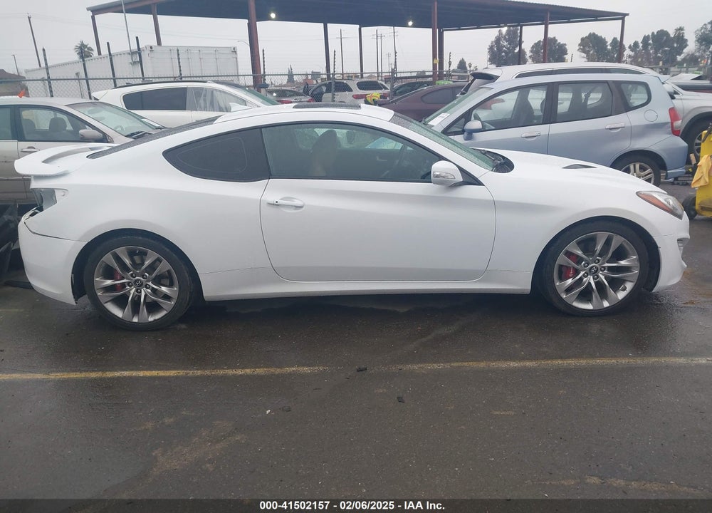 2016 HYUNDAI GENESIS 3.8 ULTIMATE VIN: KMHHU6KJ0GU136904