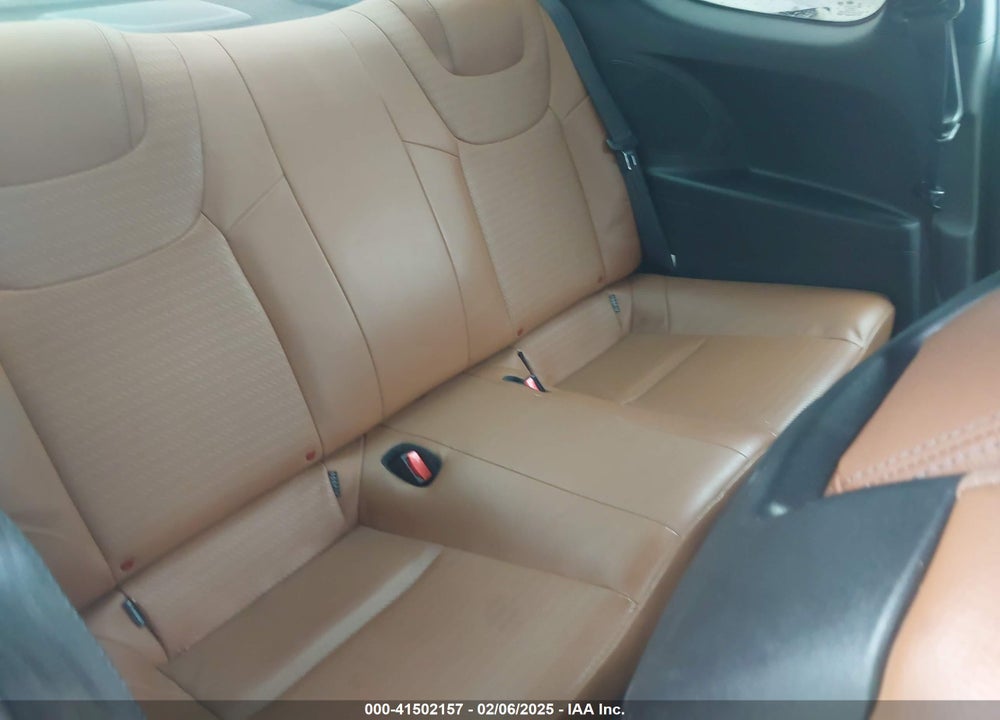 2016 HYUNDAI GENESIS 3.8 ULTIMATE VIN: KMHHU6KJ0GU136904