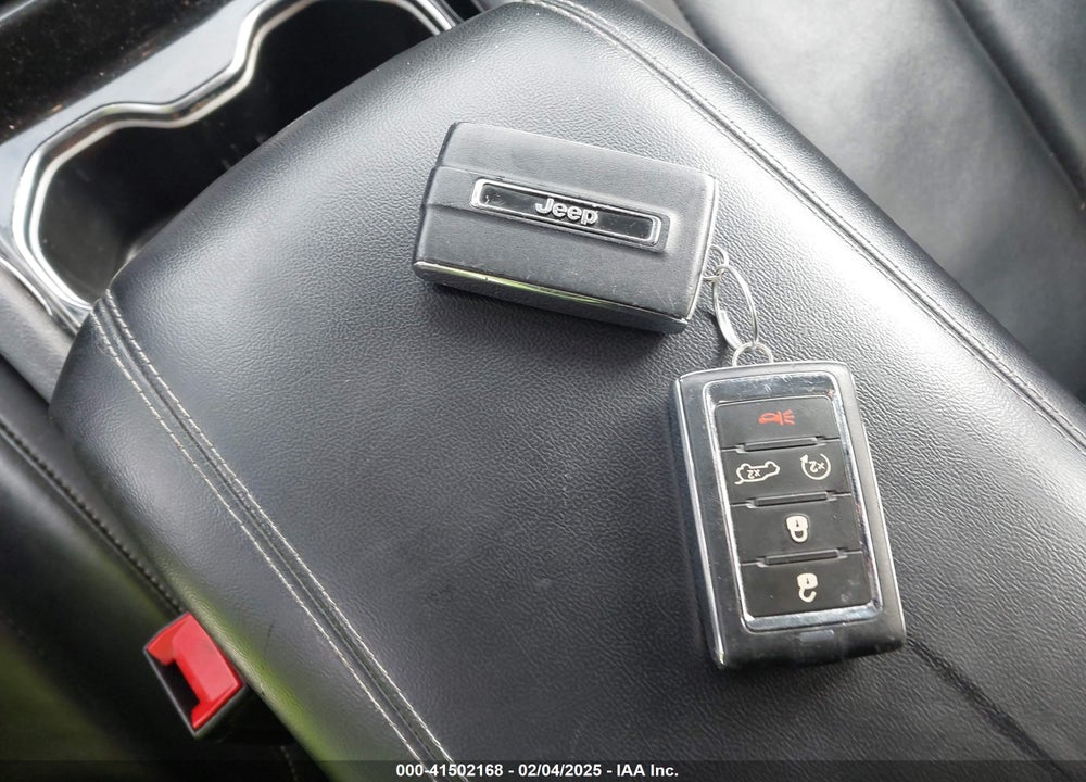 2021 JEEP GRAND CHEROKEE L VIN: 1C4RJKBG7M8174049