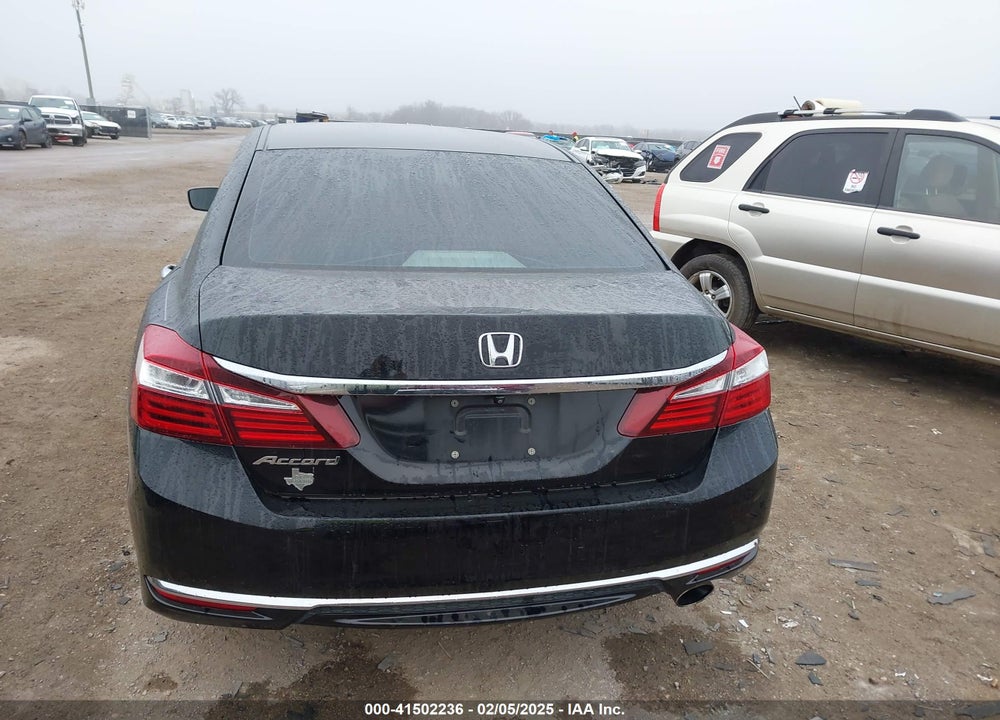 2016 HONDA ACCORD VIN: 1HGCR2F33GA211408