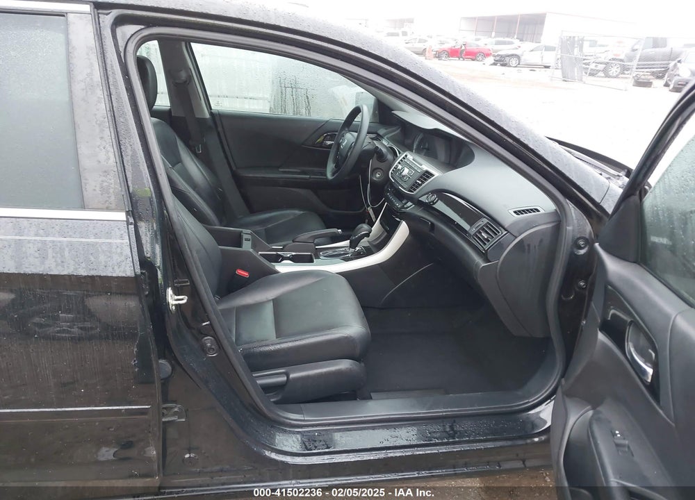 2016 HONDA ACCORD VIN: 1HGCR2F33GA211408