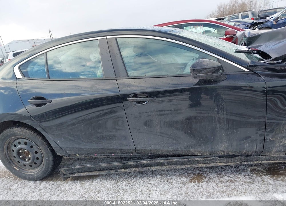 2021 MAZDA 3 PREFERRED VIN: 3MZBPBCL0MM251364