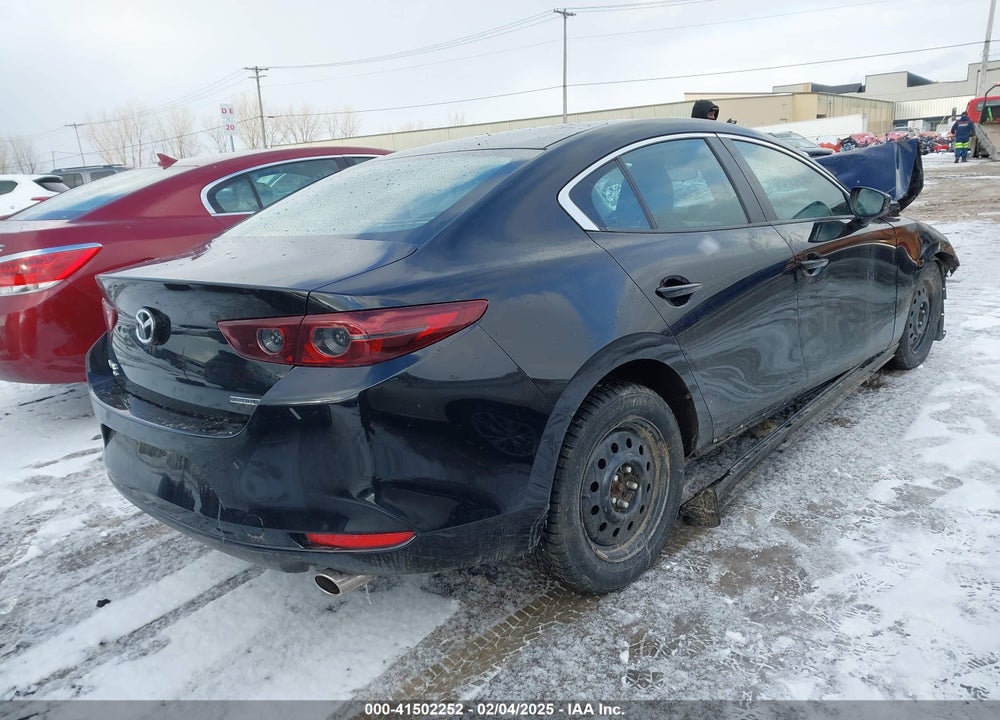 2021 MAZDA 3 PREFERRED VIN: 3MZBPBCL0MM251364